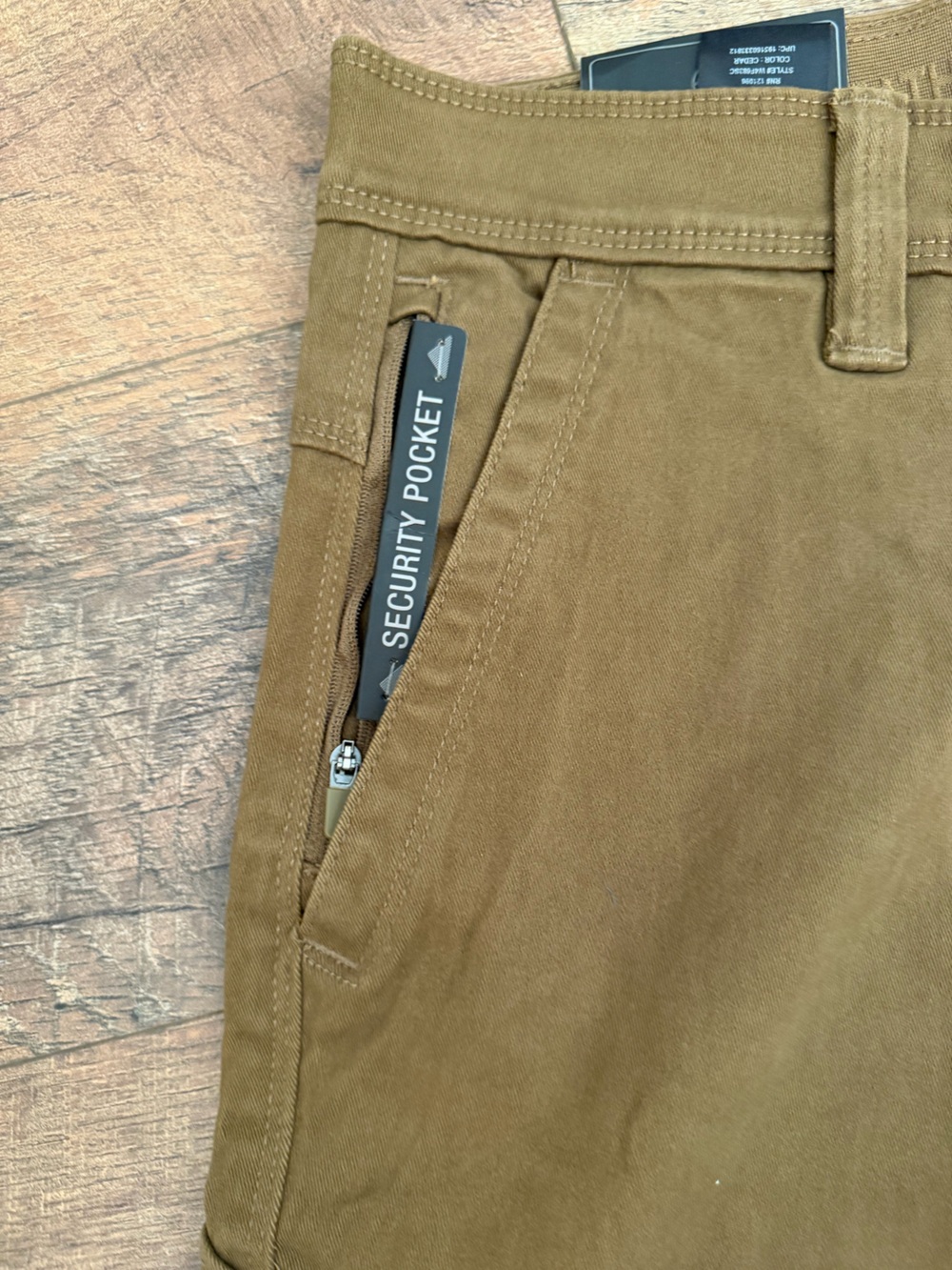📦 Weatherproof Men's Brown Chinos - The Commuter - Picture 3 of 5